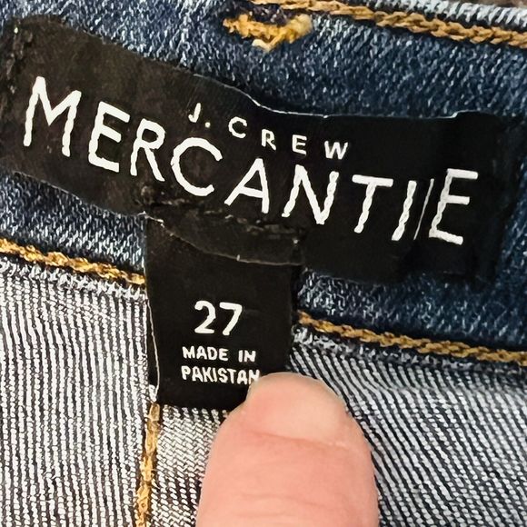 J Crew Mercantile size 27 Raw Hem Denim Shorts Distressed Inseam 4" High Rise - Picture 5 of 8